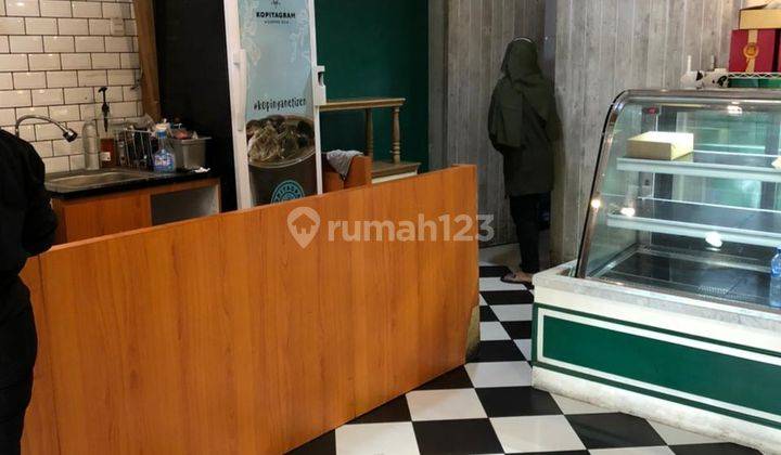 Ruko di jl raya pasar minggu siap pakai lokasi cakep hanya 7mnt dr patung pancoran 1