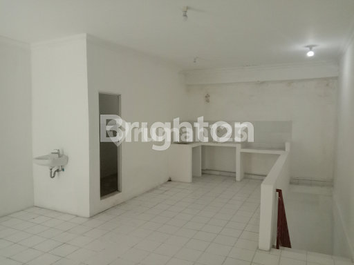 2-STORY SHOPHOUSE SUITABLE FOR OFFICE READY TO USE