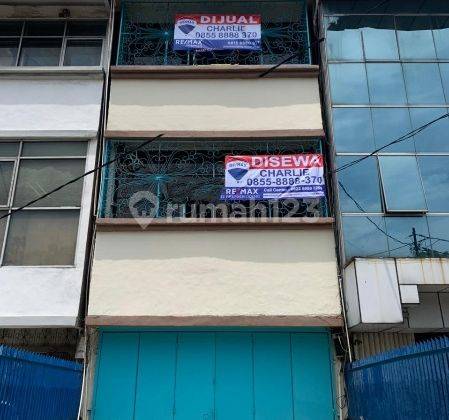 Ruko 3 lantai hadap jalan raya di Jl Cideng Barat luas 88 m2 Roxy Cideng Jakarta Pusat 1