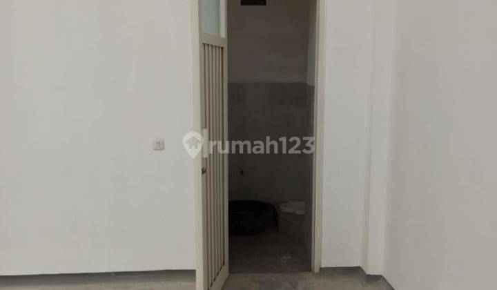 Gudang 1250 m2 Baru Gress di Bumi Maspion Roomokalisari Surabaya 1