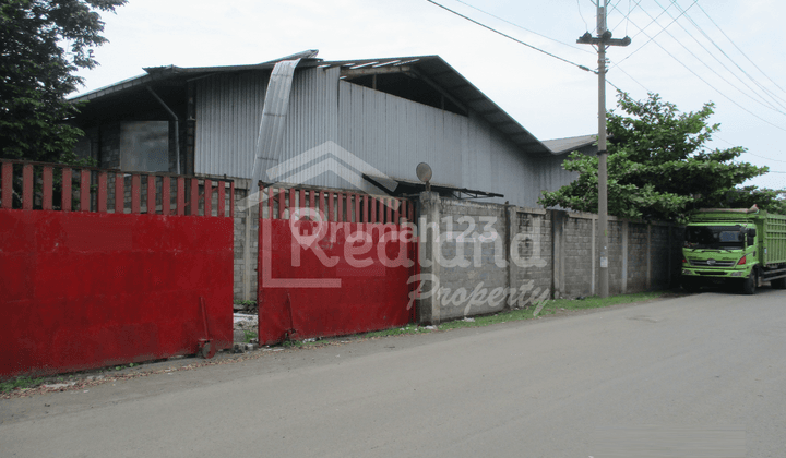 Gudang di Tambakaji , Semarang ( Yl 2346 ) 1