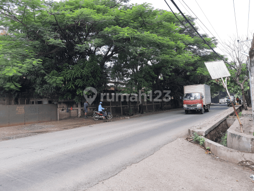 lokasi strategis di pinggir jln ceketing udik bekasi ,harga turun  2