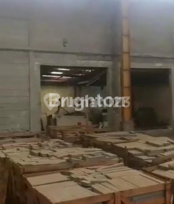 Gudang Luas Margomulyo Permai