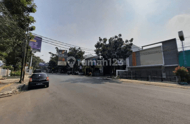 Gedung Stategis di Jalan Sunda Bandung 2