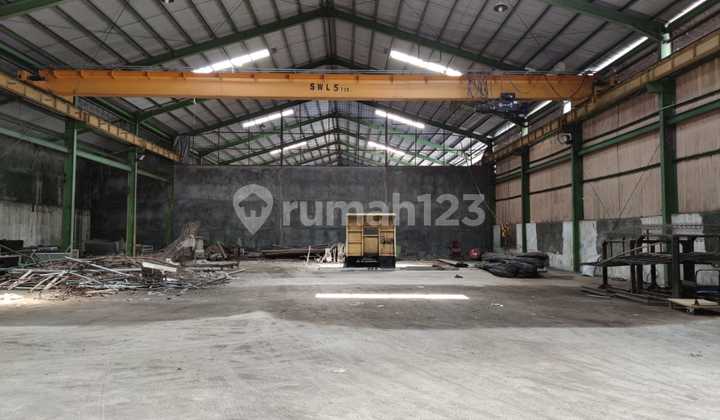 strategic warehouse in cakung east jakarta roadside near toll