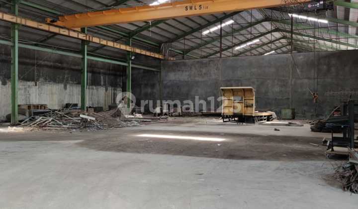 strategic warehouse in cakung east jakarta roadside near toll