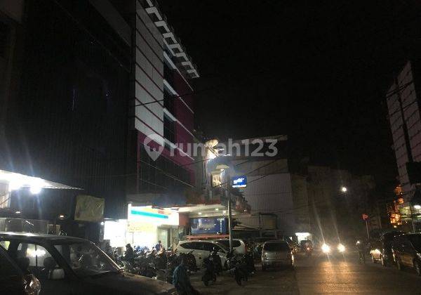 Ruko Gandeng 4 lantai di Jalan Mangga Besar luas 10x22 (220) m2 Sawah Besar Jakarta Pusat 2