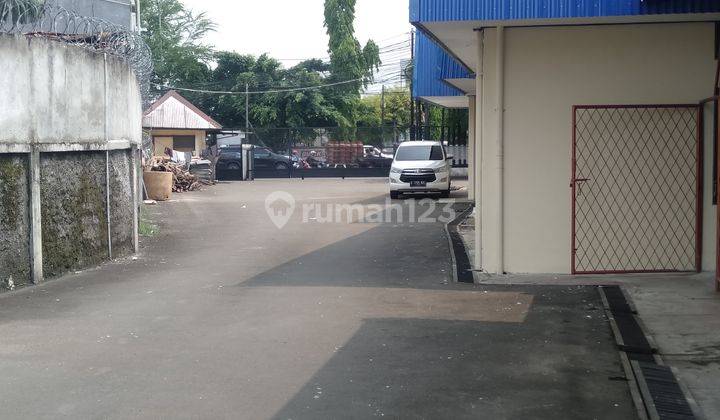 Gudang siap pakai lokasi strategis pinggir jalan utama 2