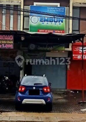 Ruko Area Ramai Bisa Disewa Harga 80 Juta Per Tahun di Sukamenak 1