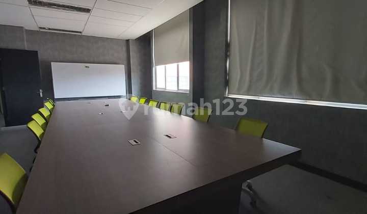 Strategic Office in Daan Mogot