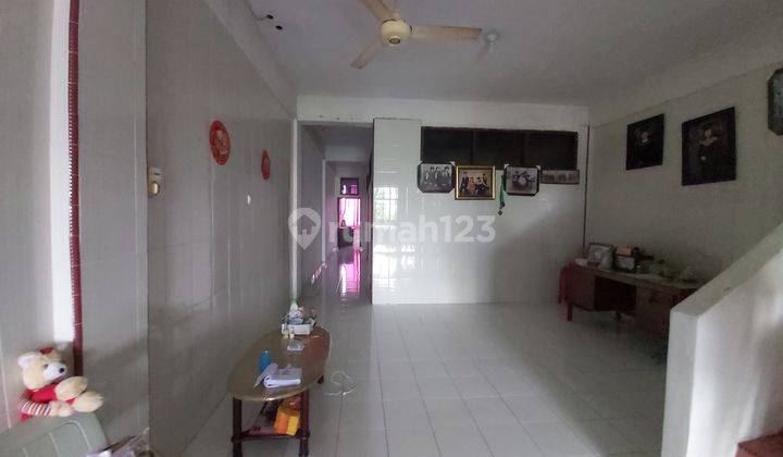 Ruko 3lt + tanah murah, cantik dan siap huni, nego di Jl. Agus Salim - Pekanbaru 2