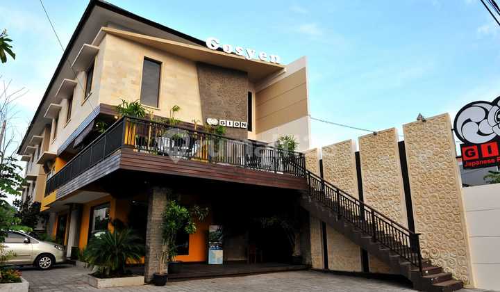 For Rent Ex-Hotel Building with 31 Rooms Complete with Pool and Restaurant