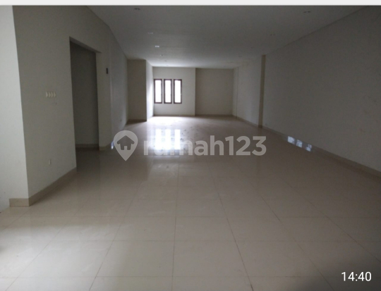 New shop house on General Sudirman main road near Jamika. 2