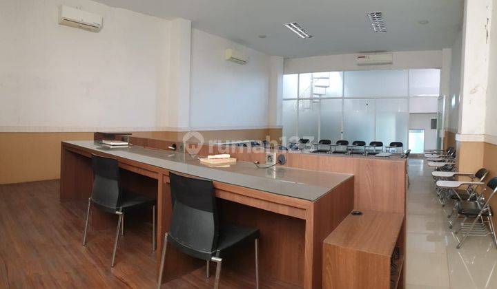 RARE! SHOP SUITABLE FOR OFFICES IS FULLY FURNISHED IN PANJER DENPASAR CITY 2