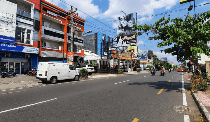 Ruko 3 lantai dekat Tugu Jogja 1