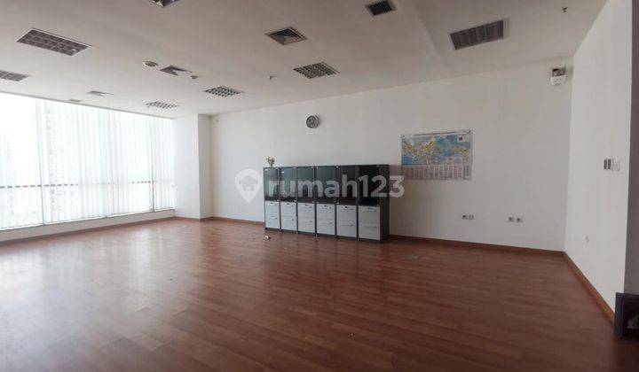 JARANG ADA!!! OFFICE SPACE 135 SQM SEMI FURNISHED APL TOWER @CENTRAL PARK, PODOMORO CITY 1