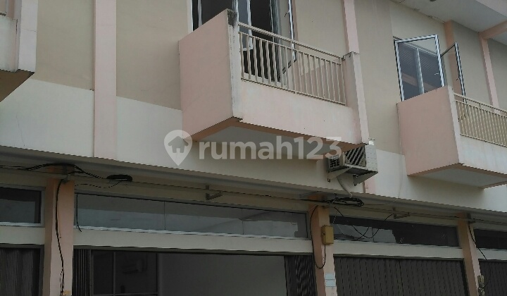 ruko jl RS ancol selatan dgn parkir luas. hrga cuma 77 jt per thn ruko jl RS ancol selatan dgn parkir luas. hrga cuma 77 jt per thn