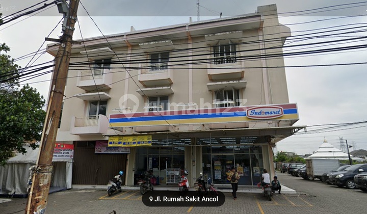 Ruko 3 Lantai sangat strategis dekat RE martadinata Ruko 3 Lantai sangat strategis dekat RE martadinata