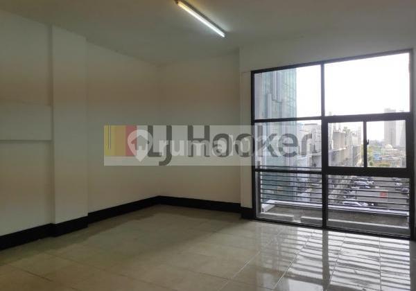 RUKO Siap Pakai Lokasi Strategis daerah Jakarta Barat