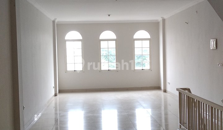 Dijual Ruko Murah untuk Cafe Rumah Makan di Greenlakecity