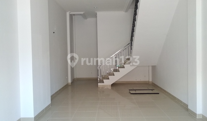 Disewakan Ruko Murah Siap Huni di Green Lake City