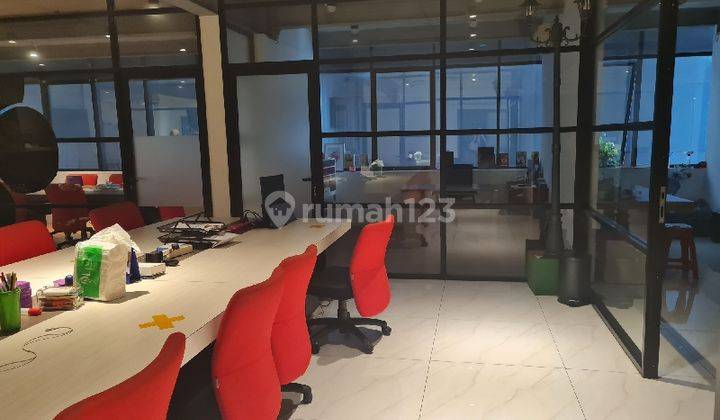 Ruko Gandeng Keren area Gambir, Thamrin, Interior Cantik, Cocok Kantor Industri Kreatif 2