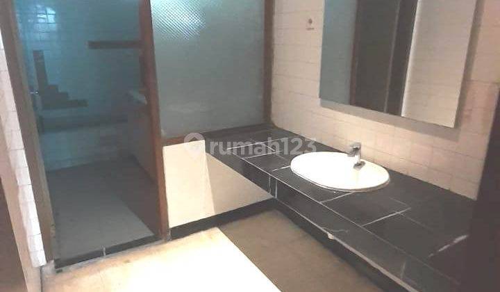 Rumah Usaha 2 Lantai LT 600 m2 LB 390 m2 di Jl Raya Manyar Kertoarjo Surabaya 2