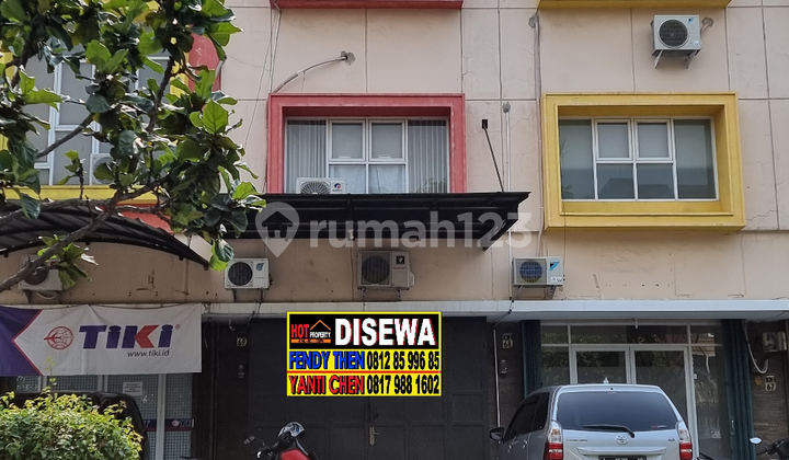 RUKO 3 LANTAI PALM AVENUE TAMAN SURYA 5 DEKAT PASAR LARIS