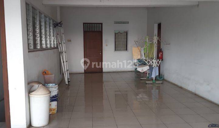 Ruko gandeng Jln Raya Transyogi Cibubur 2