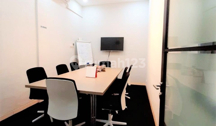 For Sale Fast!! Ready-to-Use Shop House near BSD Plaza in Golden Boulevard