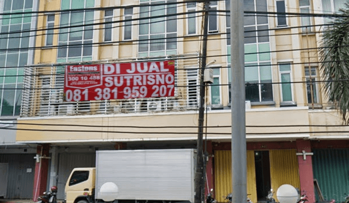 ruko hadap jalan raya 5lantai 1