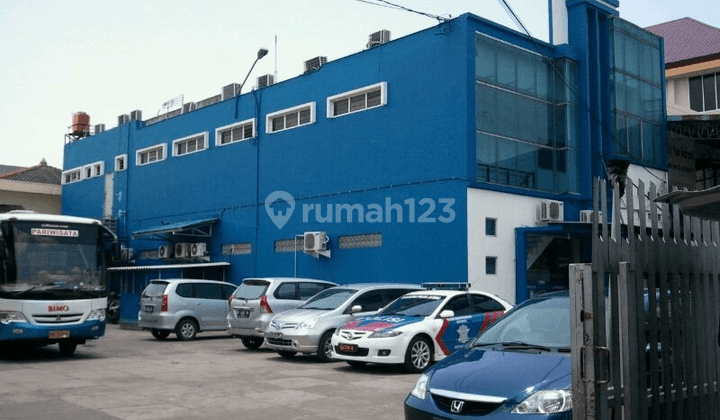 kan Gudang dan Kantor Tengah Kota 2