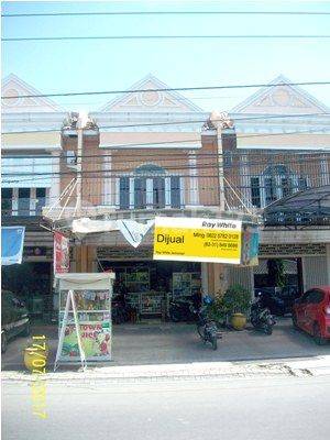 Ruko di Wiguna Tengah, sangat ramai, cocok untuk usaha / kantor / resto / klinik, Nol Jalan - MG - 1