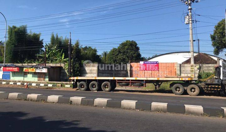 Gudang sewa dibawen siap pakai, terdiri dari beberapa gudang yang sangat luas dan siap pakai. 2