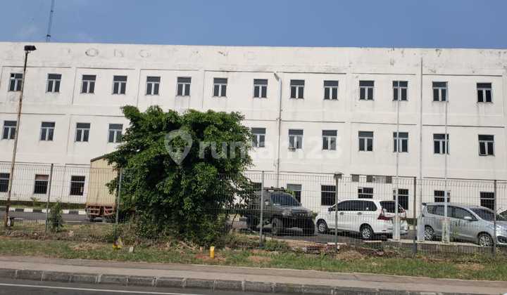 Warehouse in the MM2100 Industrial Area, Cibitung, Bekasi Warehouse in the MM2100 Industrial Area, Cibitung, Bekasi