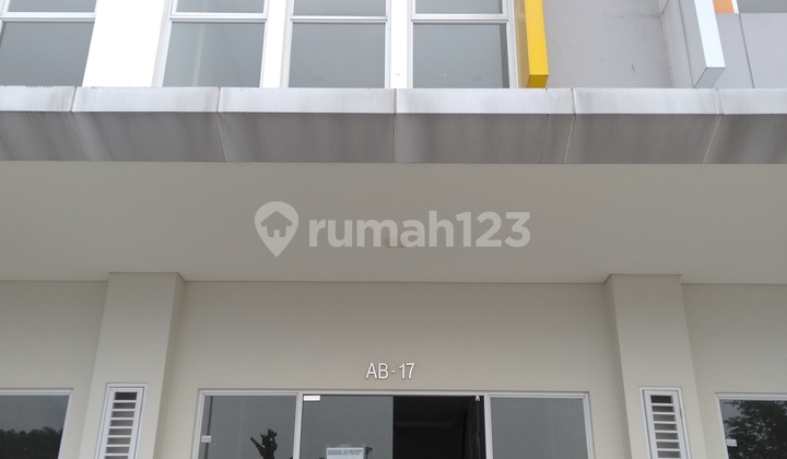 Disewakan Ruko 3 Lantai di Summarecon Emerald Karawang