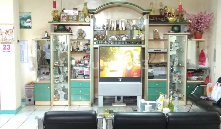 Ruko in Kapuk near Kamal/Kapuk toll gate. 2