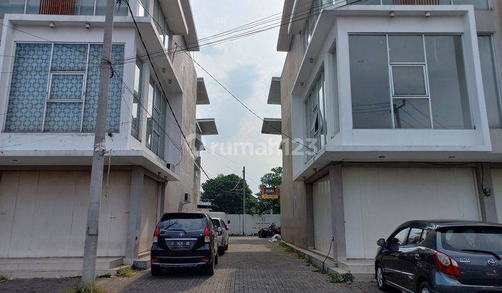 RUKO 3,5 LANTAI DI DAERAH RAMAI PENDUDUK, COCOK UNTUK KANTOR, GUDANG DAN WORKSHOP 2