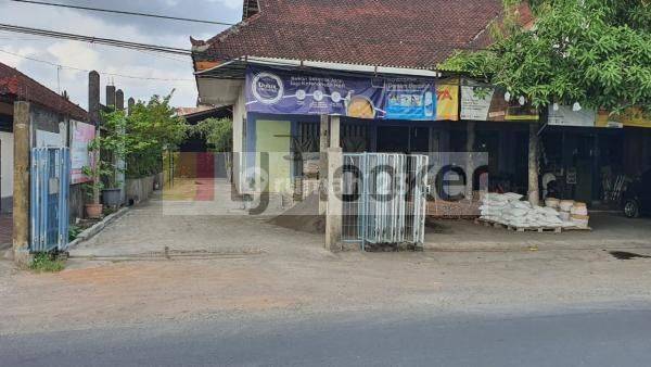 Spacious building, former building shop in the Seminyak Umalas area 2