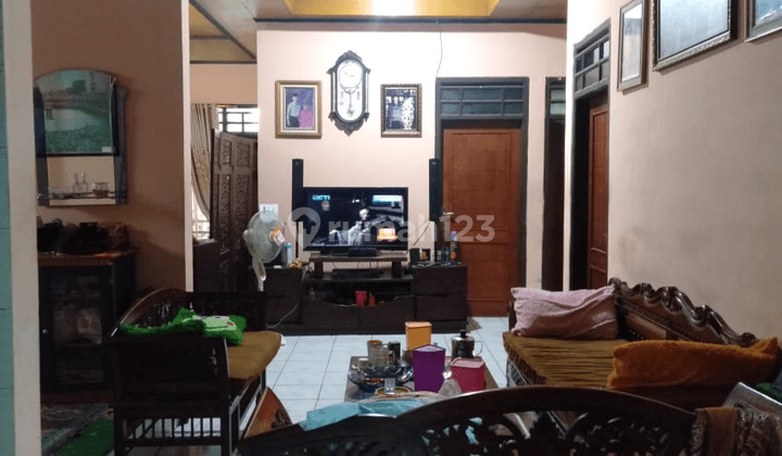 Ruko Luas Hitung Tanah Cocok Untuk Usaha di Jendral Amir Mahmud, Cimahi 1