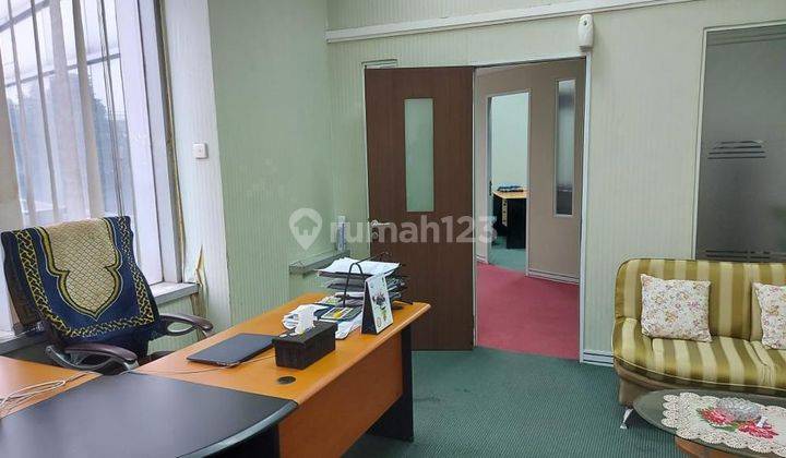 Office Space, Gedung Graha Surveyor, 346sqm, Furnished 2