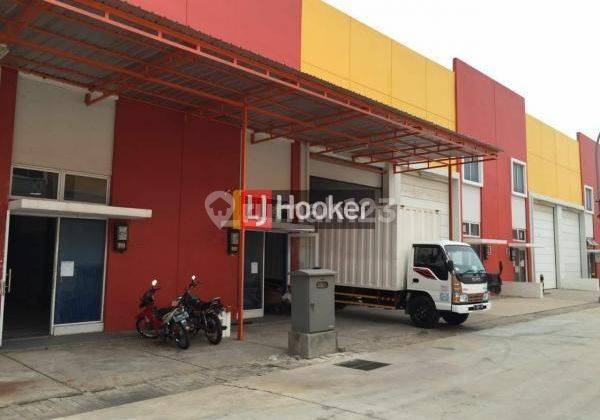 Dijual Gudang 2 Lantai Ex Main Kitchen di Bizpark Cakung 1