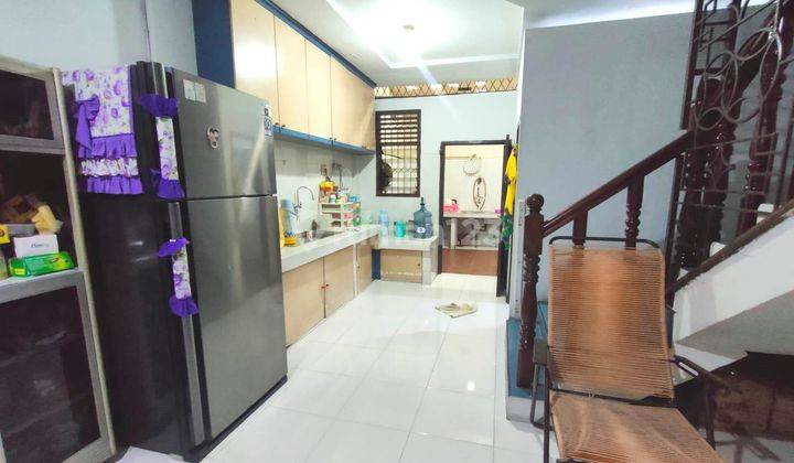 Dijual Ruko 2lt murah, tengah kota, tepi jalan besar dan nego di Jl. KH. Ahmad Dahlan - Pekanbaru 2