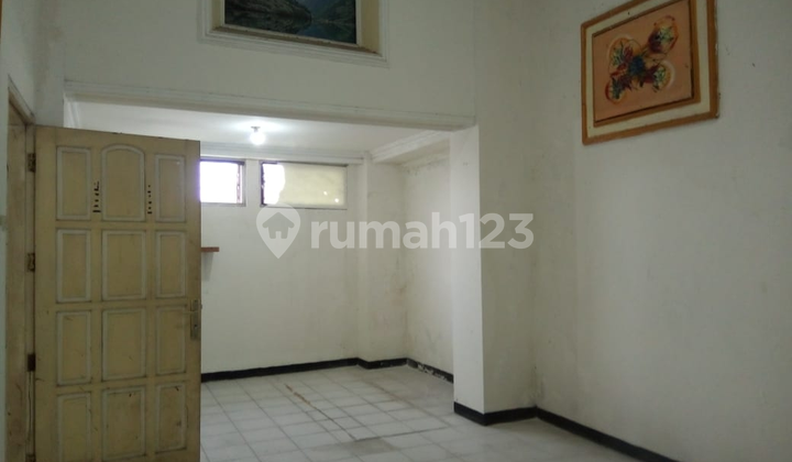 Gedung Perkantoran tengah kota Gedung Perkantoran tengah kota