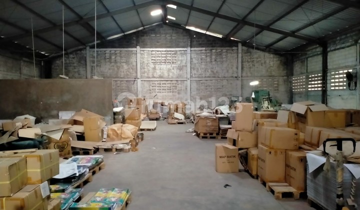 Gudang Raya Ngemplak Lakarsantri Surabaya Gudang Raya Ngemplak Lakarsantri Surabaya