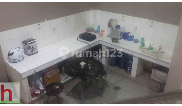 Ruko 3 Lantai Roxy Mas, Komplek Pertokoan dan Pusat Bisnis, Lokasi Ramai.