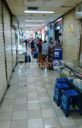 Jual/sewa kios di itc cempaka mas