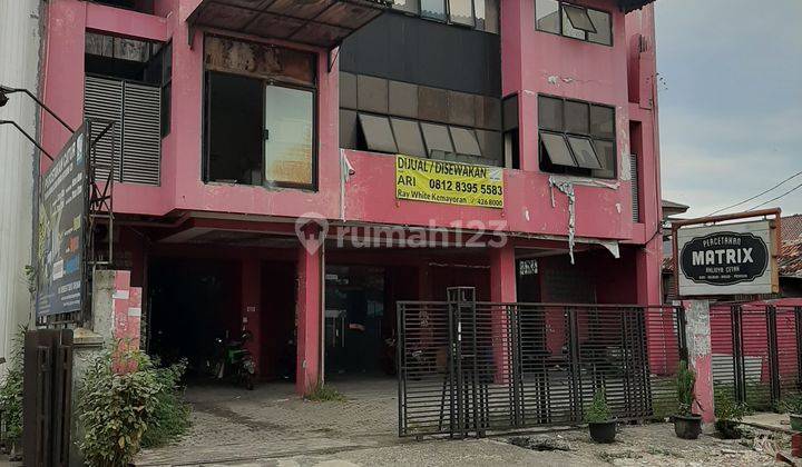 Gedung 3 lantai kemayoran hdp timur SHM 1