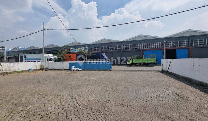 Gudang Murah Dengan Parkir Luas di Gedangan Dekat Tol 2