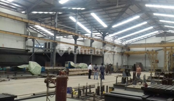 Pabrik Alat Berat di Kawasan Industri MM2100 1